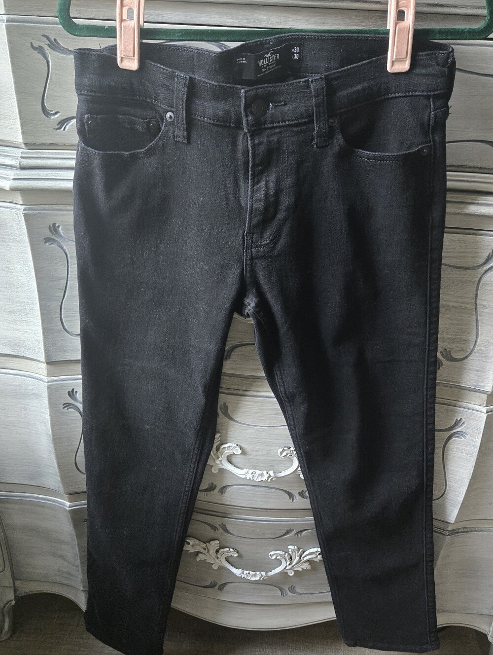 Hollister Men’s Black Slim Straight Jeans